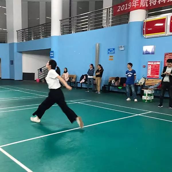 激情飞扬,谁羽争锋—航特科技首届羽毛球赛圆满成功!