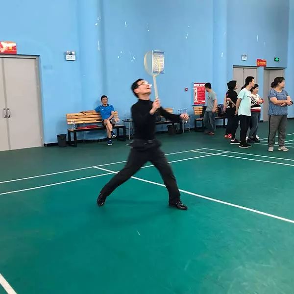 激情飞扬,谁羽争锋—航特科技首届羽毛球赛圆满成功!